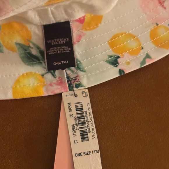 Victoria’s Secret Lemon Floral Bucket Hat | White/Pink/Yellow Summer Print | NWT - Picture 6 of 8